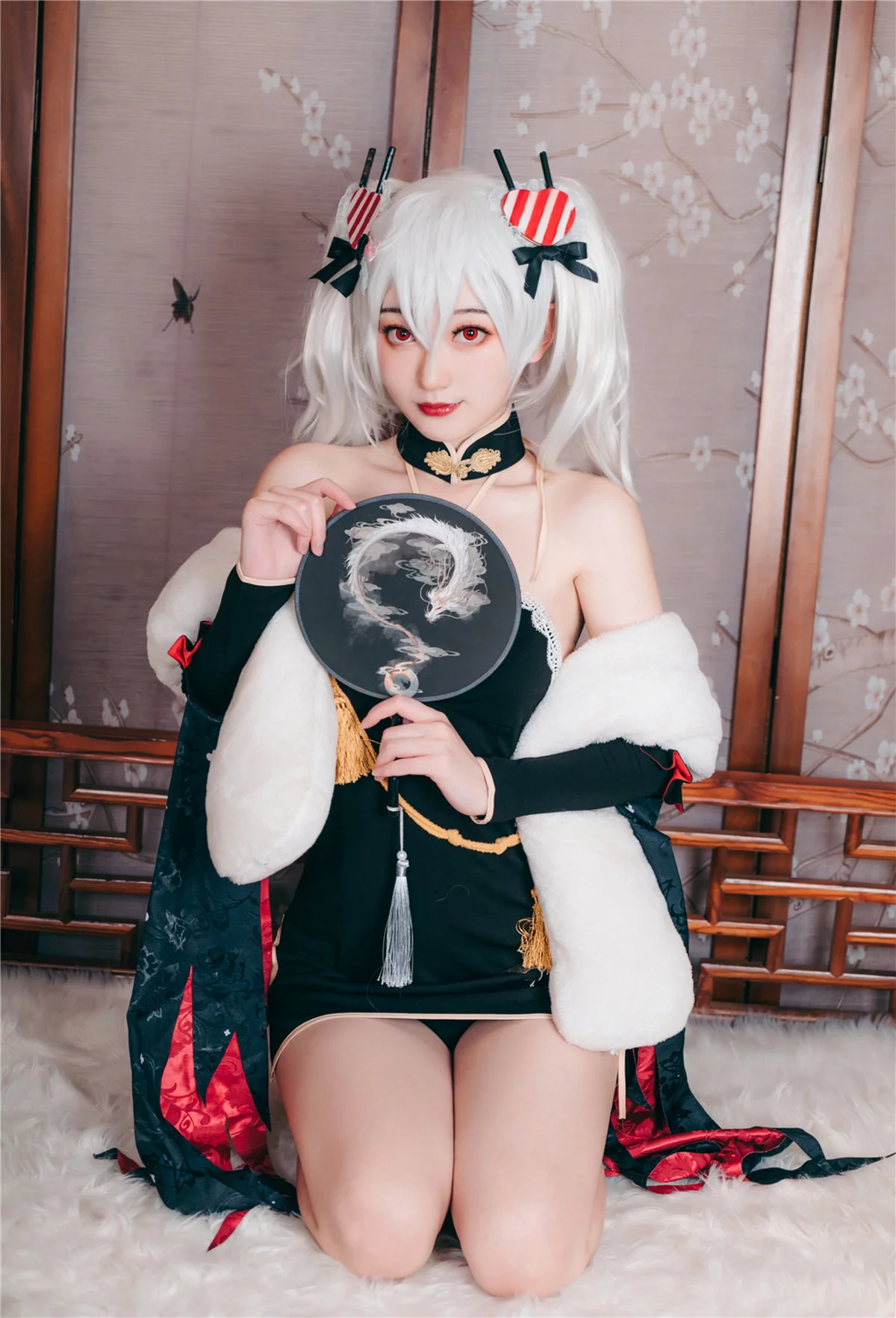 Cosplay美女桃墨公子吸血鬼旗袍主题私房性感低胸高开旗袍秀豪乳翘臀诱惑写真40P_极品性感美女