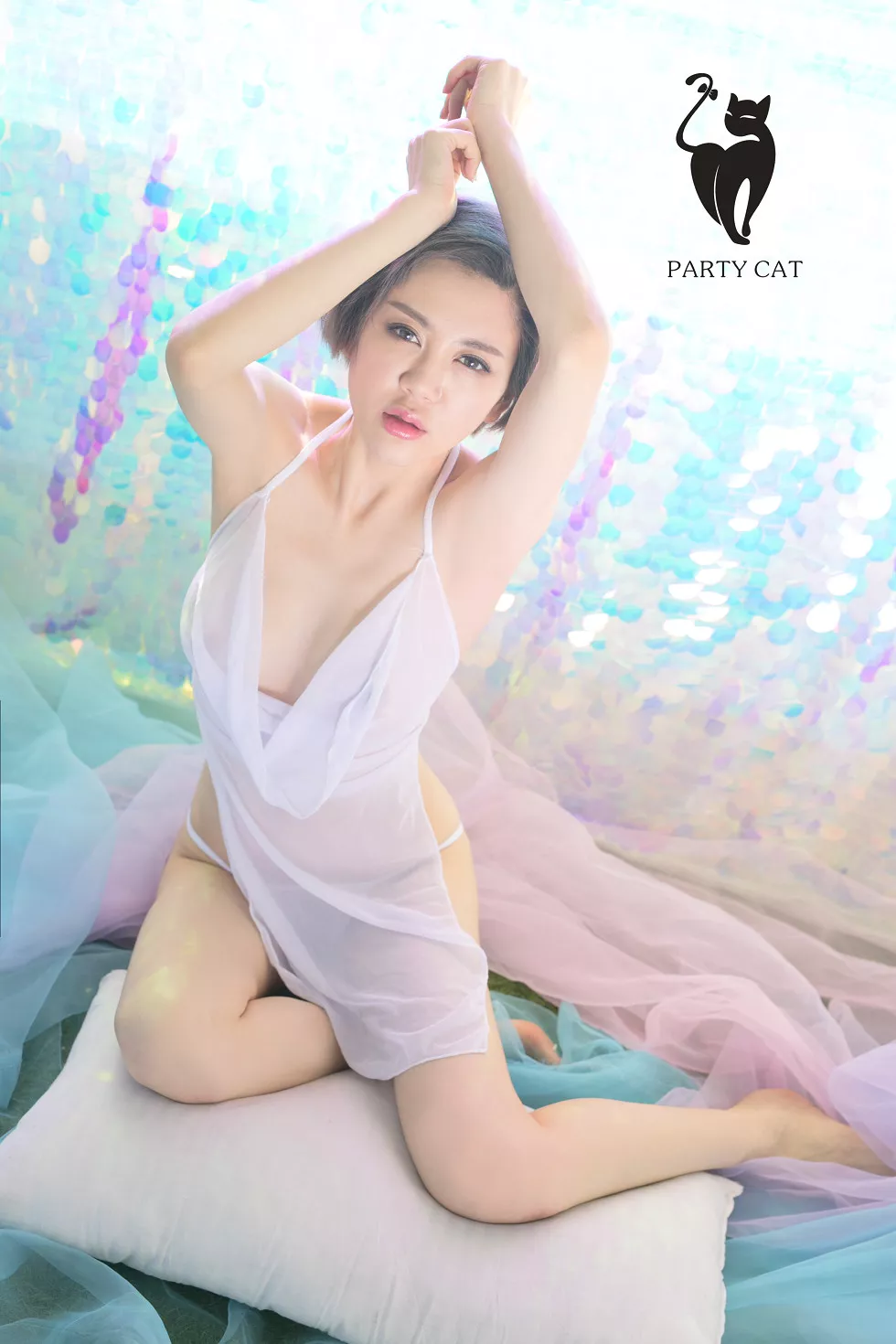 [PartyCat轰趴猫]No.023_黑色情趣内衣妹子居家浴缸里撩人姿势秀火辣美体诱惑写真35P_极品性感美女