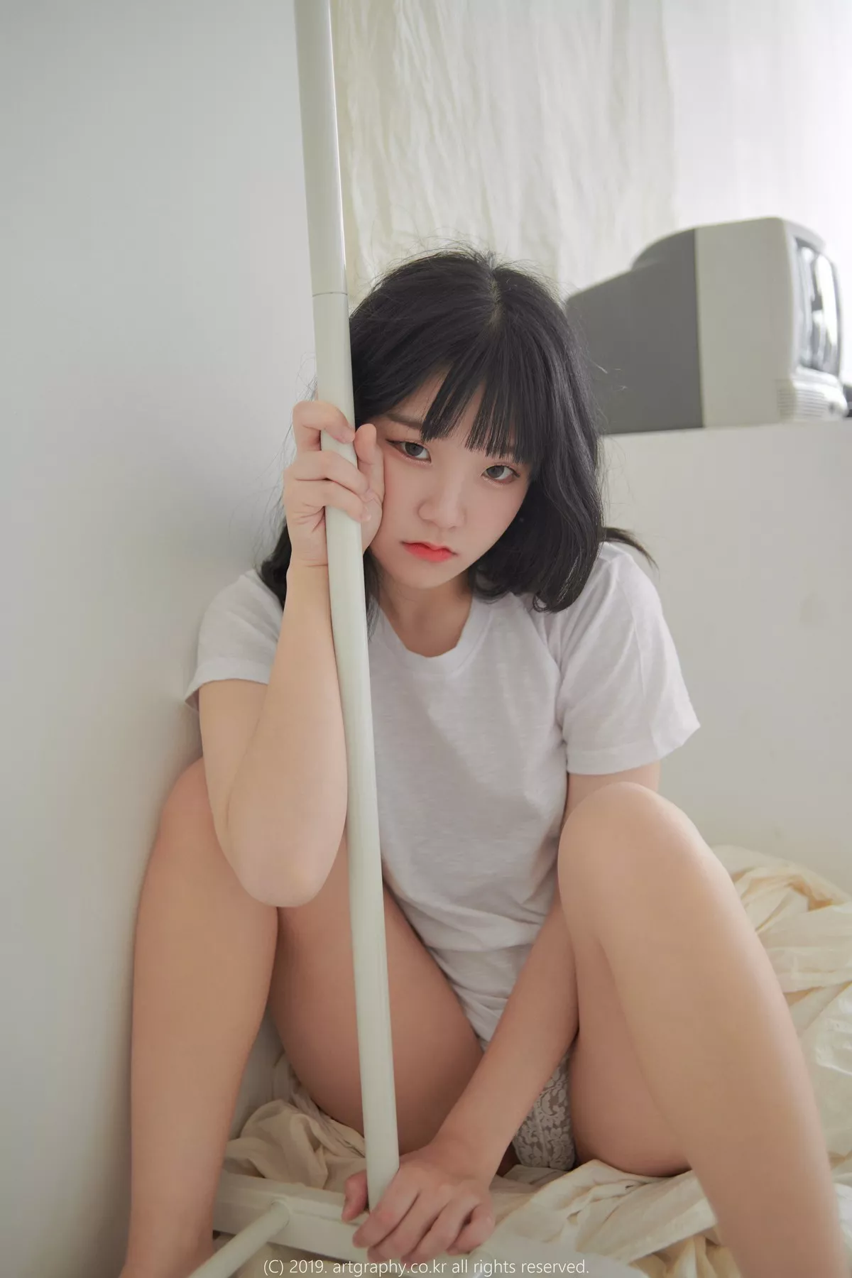 [Artgravia]Vol.057_模特Jenny私房白色短T衫+性感黑色内衣秀完美身材迷人写真44P_极品性感美女